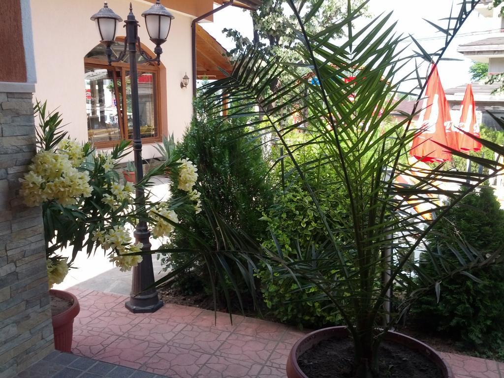 Byala Perla Family Hotel Exterior photo