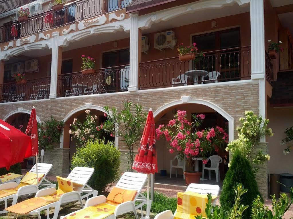 Byala Perla Family Hotel Exterior photo